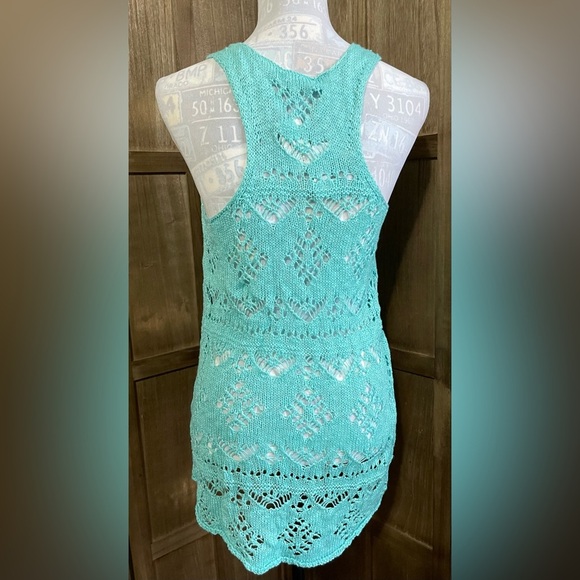 NWT Maurices Women’s Crocheted Razorback Tank. - Picture 4 of 6